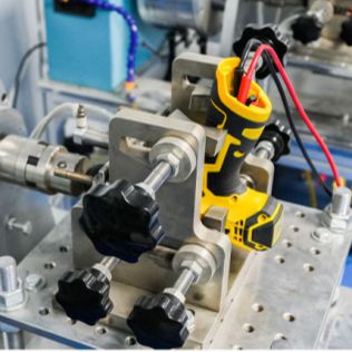 البحث والتطوير في مجال التكنولوجيا العميقة