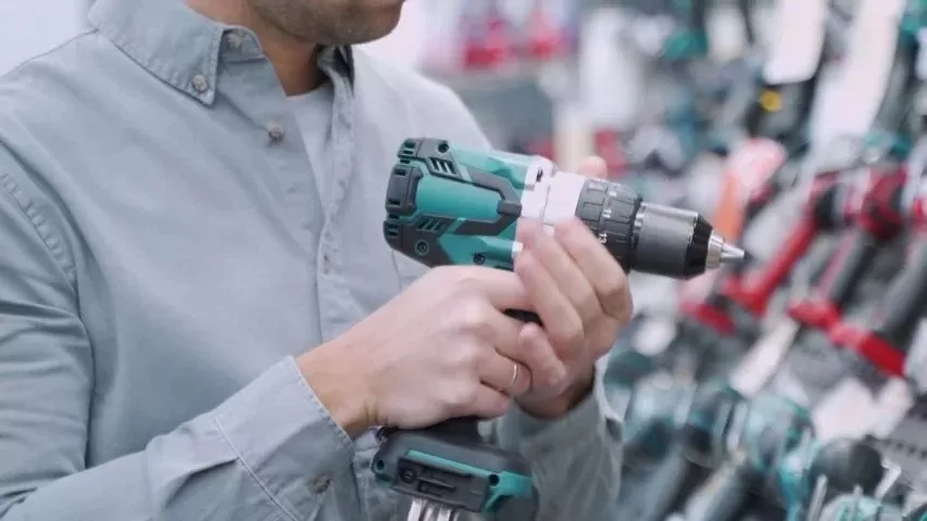 How to Choose the Right Cordless Power Tool for Professional Use